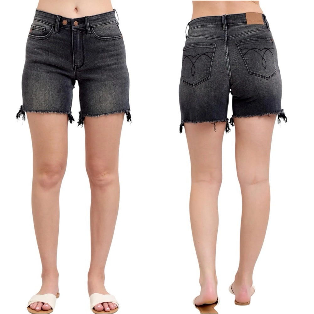 Judy Blue High Rise Bermuda Shorts Black Wash Frayed Hem Denim NWT - Picture 2 of 11